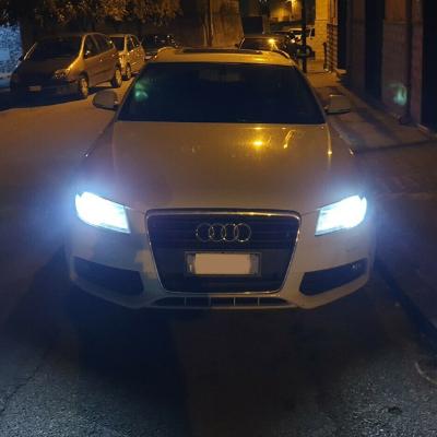 Audi a4 b8 con fari accesi luce bianca potente con lampadine xenon d3s acquistate online su Qspcars
